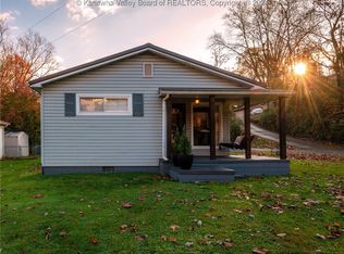 5266 Doc Bailey Rd, Cross Lanes, WV 25313