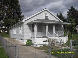 220 Martin Ave, Oak Hill, WV 25901