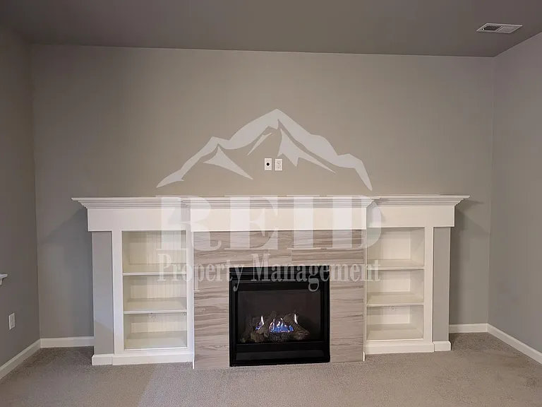 3887 Portside Dr — Photo 19