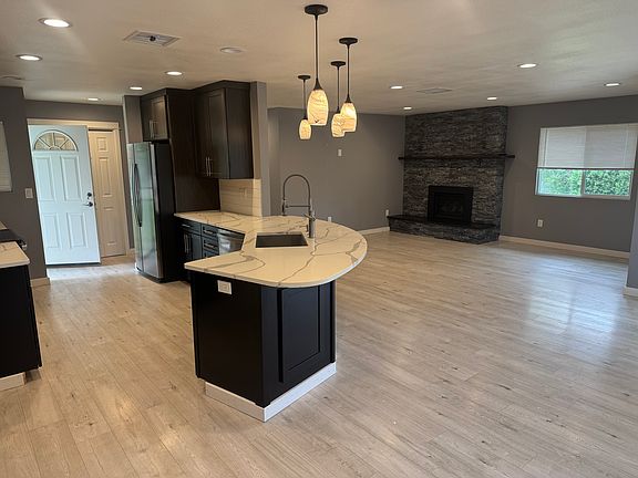 4th image of 6456 Leonard Dr