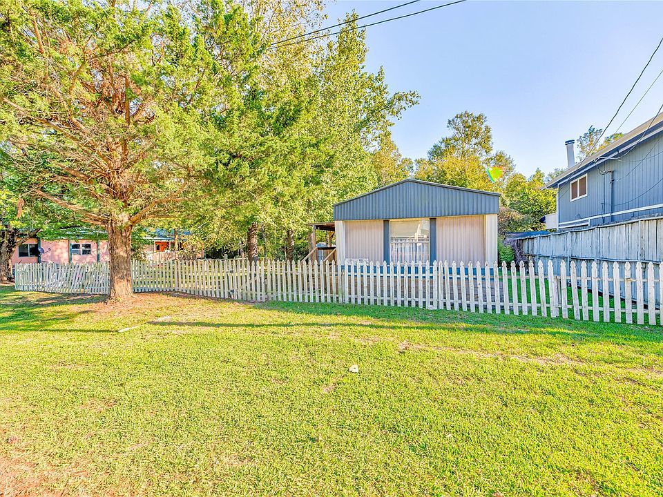 143 Goldenrod, Livingston, TX 77351 Zillow