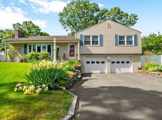 30 Irondale St, Warwick, RI 02886