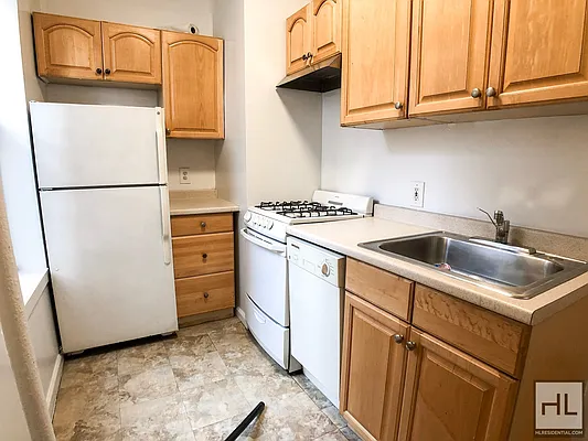 Rented by Highline Residential | media 15