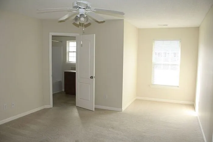 7010 Thornwood Ln SE — Photo 24