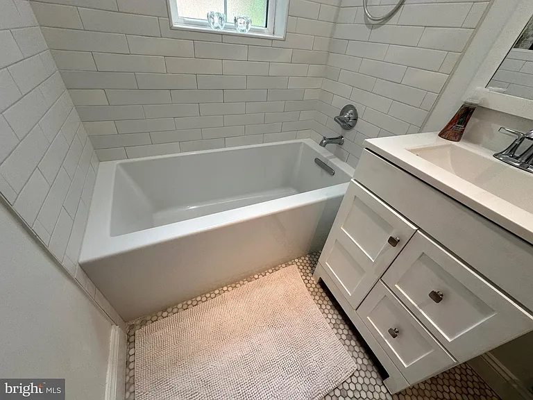 2015 Key Blvd #602 — Photo 32