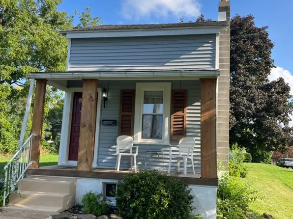 1435 Frush Valley Rd #R, Reading, PA 19605