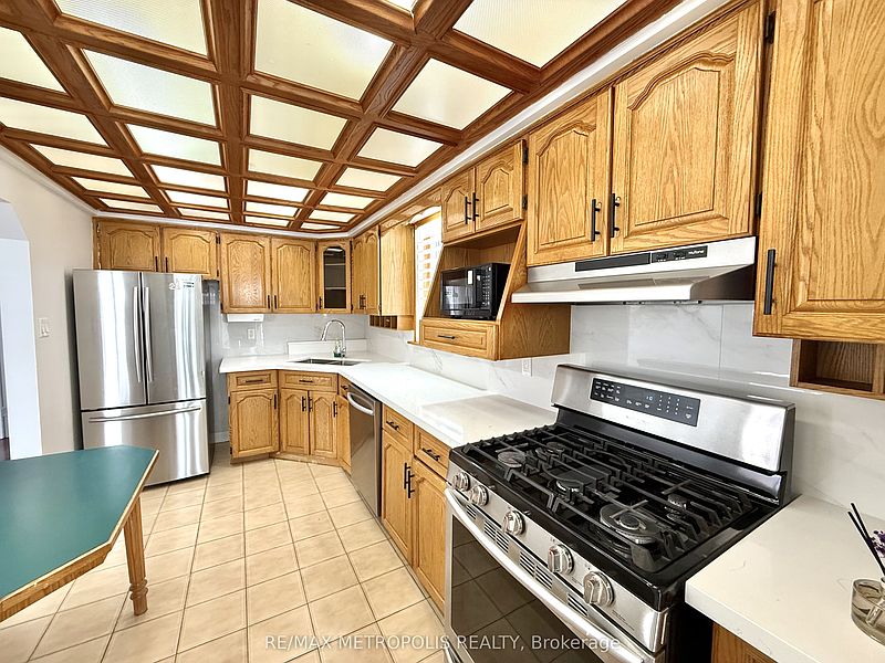Toronto House for rent - 3 Bedrooms — photo 8
