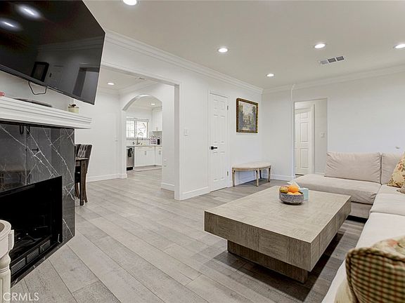 5th image of 9261 Lev Ave