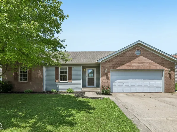 56 Clear Spring Ln, Trafalgar, IN 46181