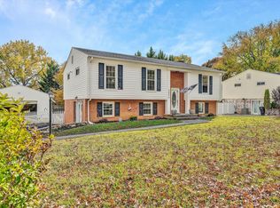 3854 Hyde Park Dr, Roanoke, VA 24018