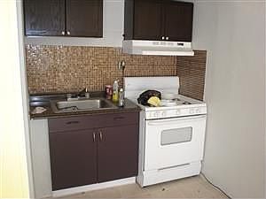 5th image of 82640 Miles Ave APT 1