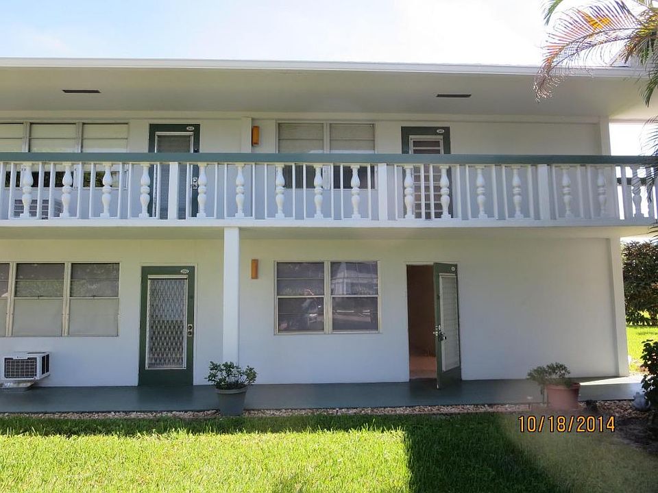 1st image of 289 Oakridge Ct #Q