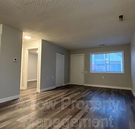 4th image of 11141 N 137th St Unit 51