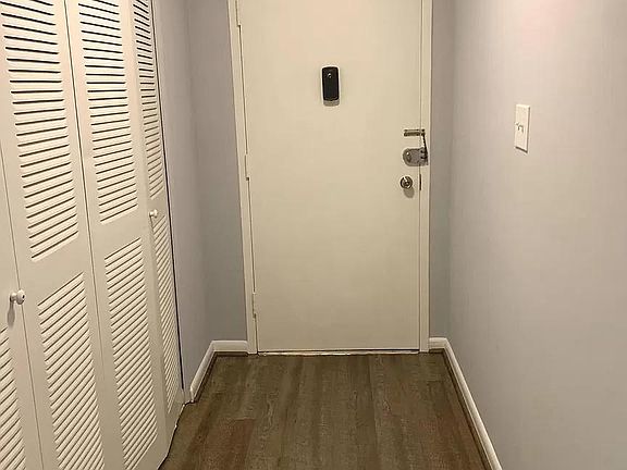 2nd image of 10620 Weymouth St APT 102