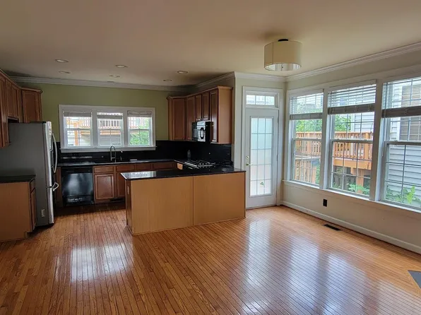 11511 Cavalier Landing Ct, Fairfax, VA 22030