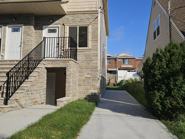 107 Saint Johns Ave, Staten Island, NY 10305