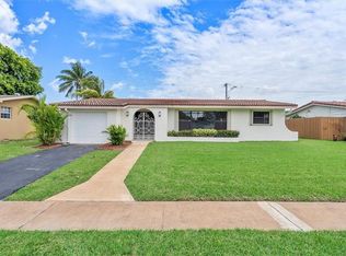 2211 N 40th Ave, Hollywood, FL 33021