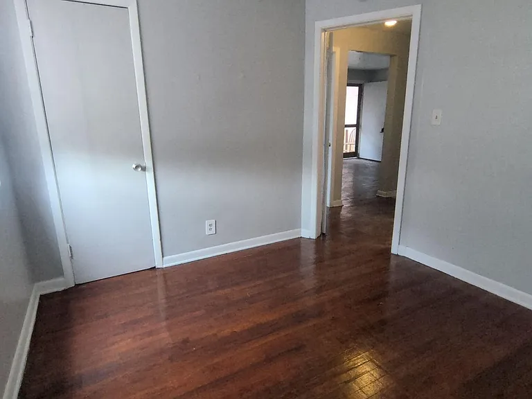 1145 W 25th St #1 — Photo 6
