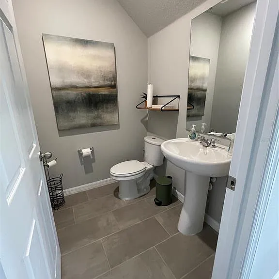 732 Legacy Dr — Photo 9