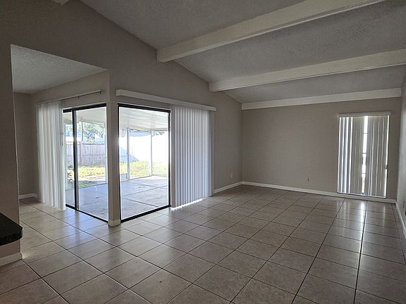 4th image of 10313 Del Mar Cir