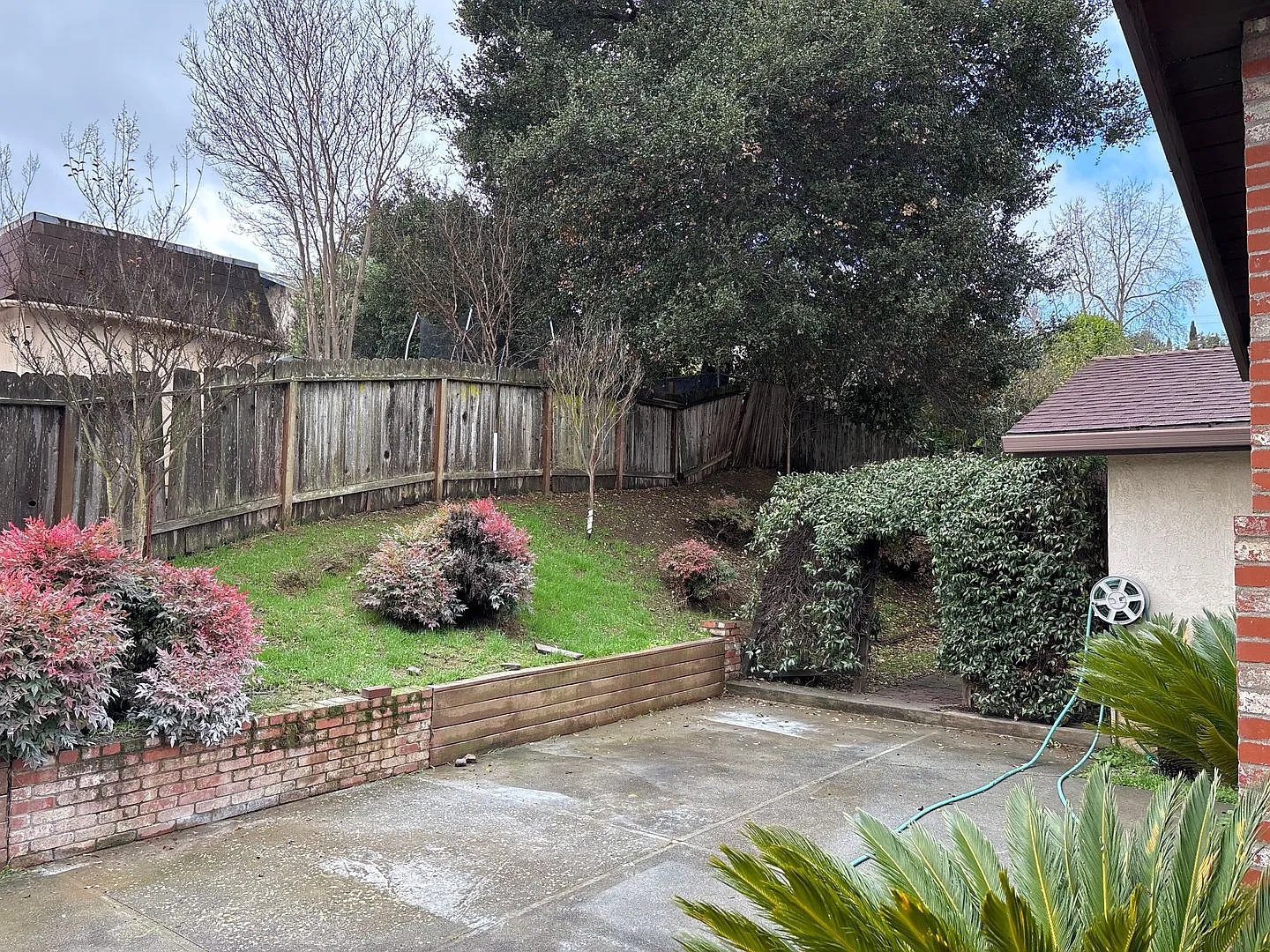 Cute Single Story With Fenced Rear Yard With Patio... — Photo 3