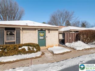 2811 Springhaven Pl, Macungie, PA 18062