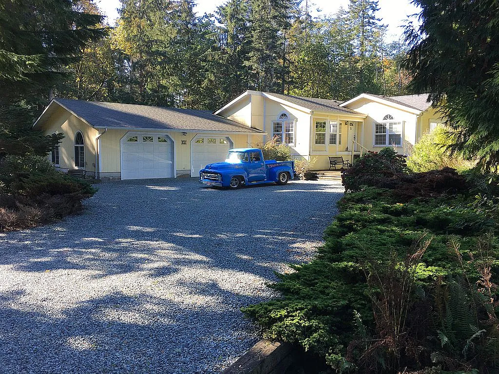 73 Delano Way photo 1