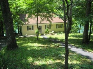 142 Lakemoore Ln, La Follette, TN 37766