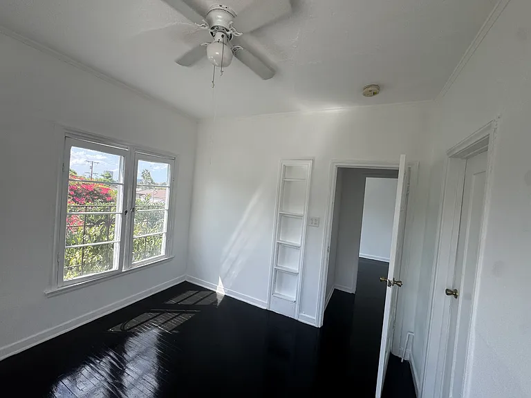 3929 Melrose Ave #3929 — Photo 7