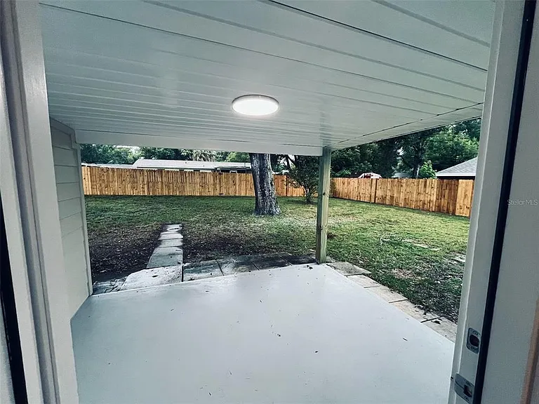 5323 Satsuma Dr — Photo 33