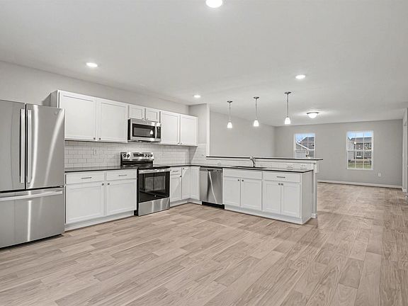 5th image of 5116 Bankside Ct