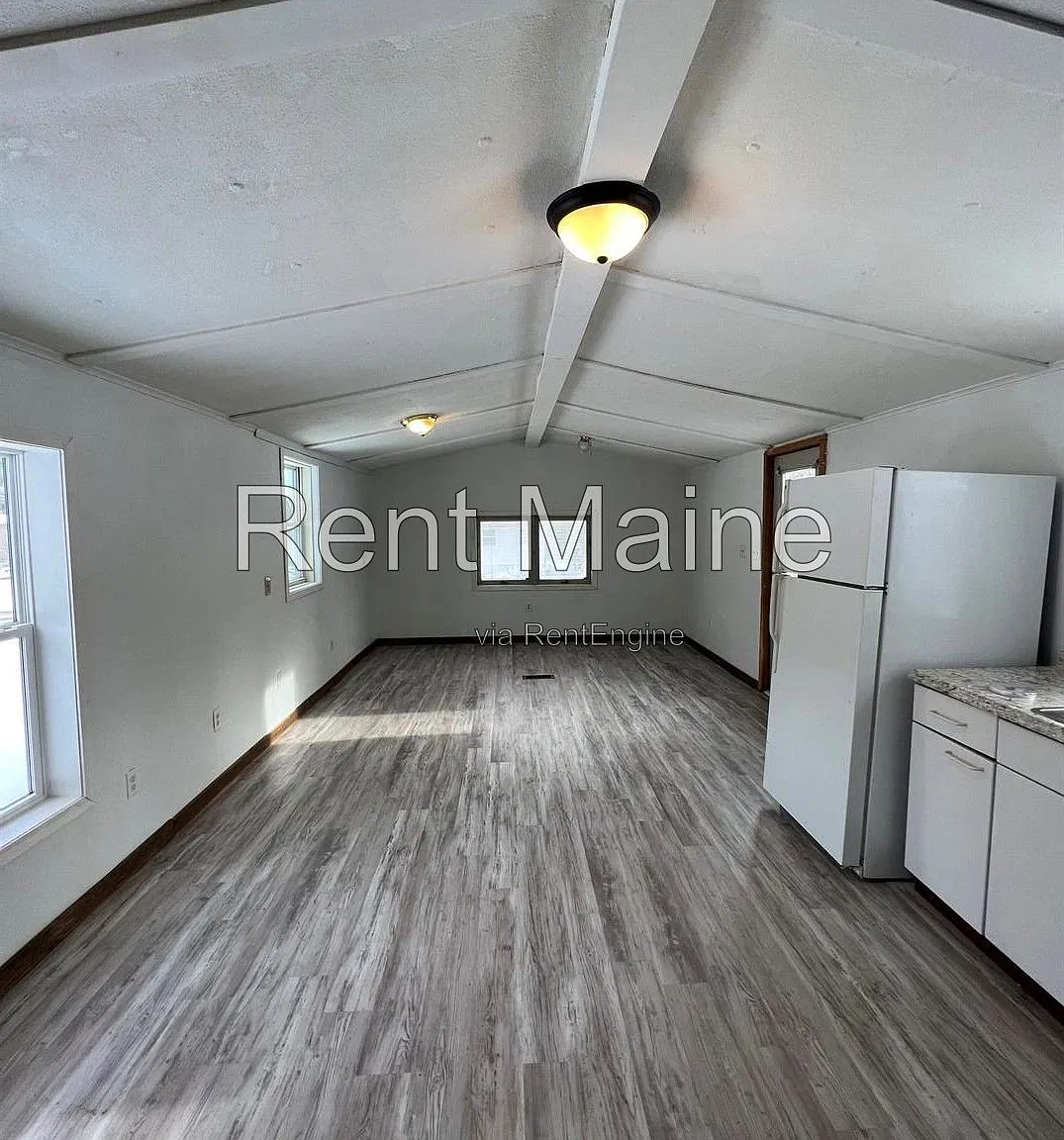 2 bed, 1.0 bath, 980 sqft, $1,100 — Photo 3