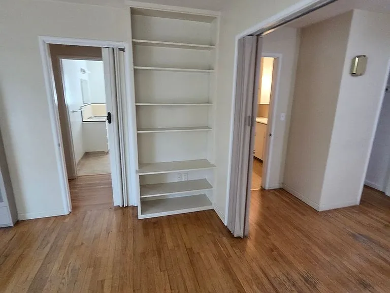 1412 Cahill Ave — Photo 4