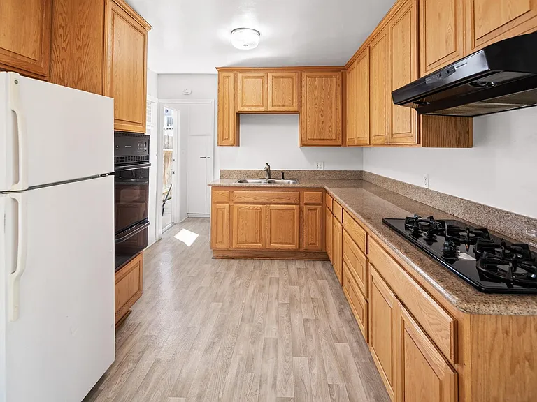 262 B Ave — Photo 6
