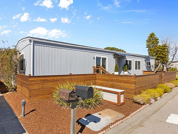 3rd image of 363 Glacier Way