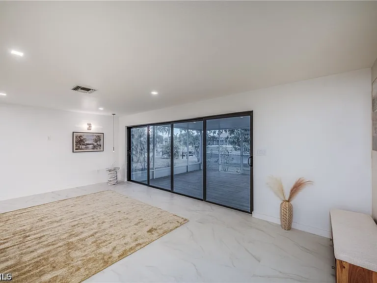 618 Santa Margerita Ln — Photo 11
