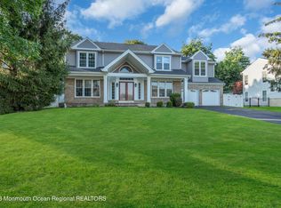 29 Royal Rd, Freehold, NJ 07728