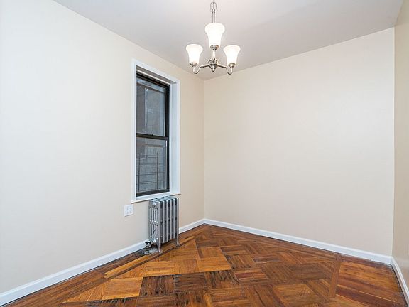 4th image of 107 Van Buren St APT 1A