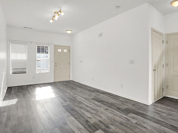 4th image of 9766 Rolling Plain Dr
