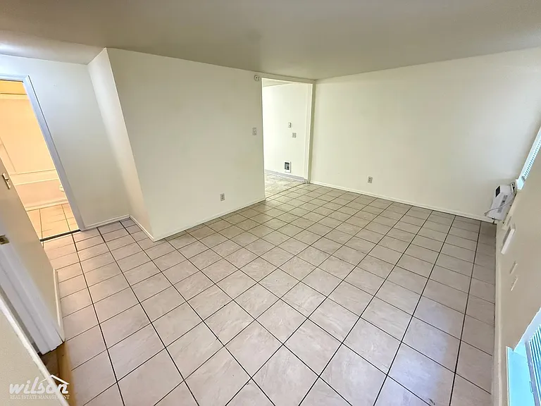 1416 Garfield Ave — Photo 2