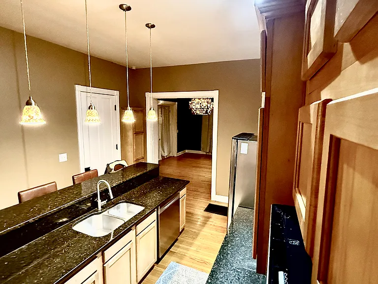 1308 S 6th St #1 — Photo 4