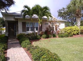 6 Cottage Ct, Cocoa Beach, FL 32931