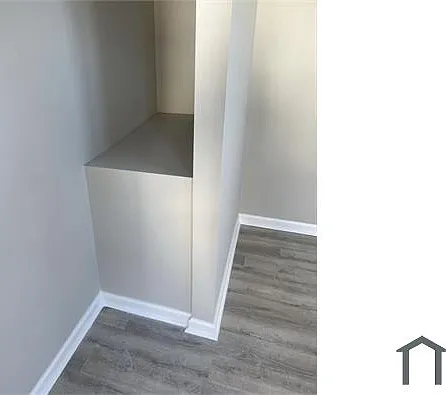 1 bed, 500 sqft, $995 — Photo 2