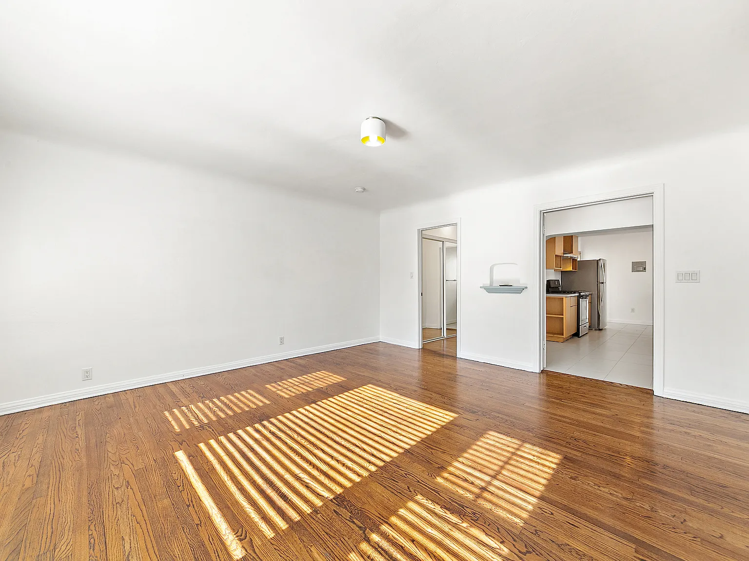 Studio, 531 sqft, $2,600 — Photo 4
