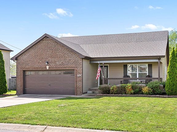 3rd image of 3479 Bradfield Dr