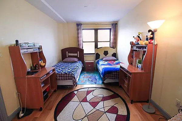 Rented by Compass | media 26