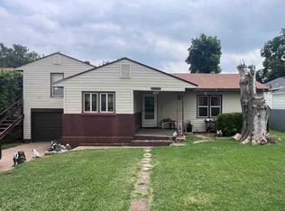 1406 N 6th St, Perry, OK 73077