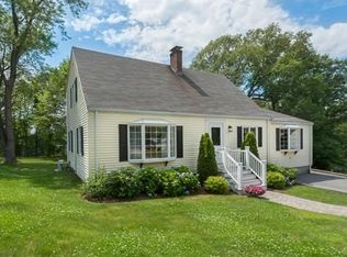 5 Flint Cir, Woburn, MA 01801