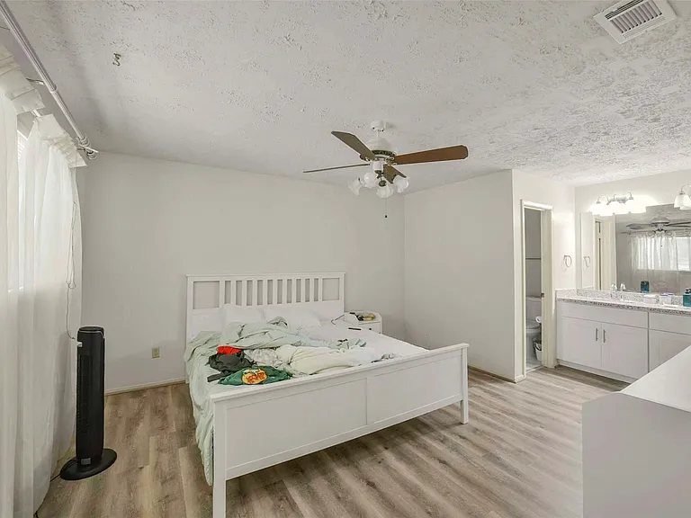 16323 Summer Dawn Ln — Photo 17