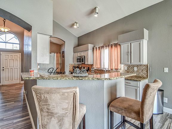 5th image of 3615 N 107th Dr